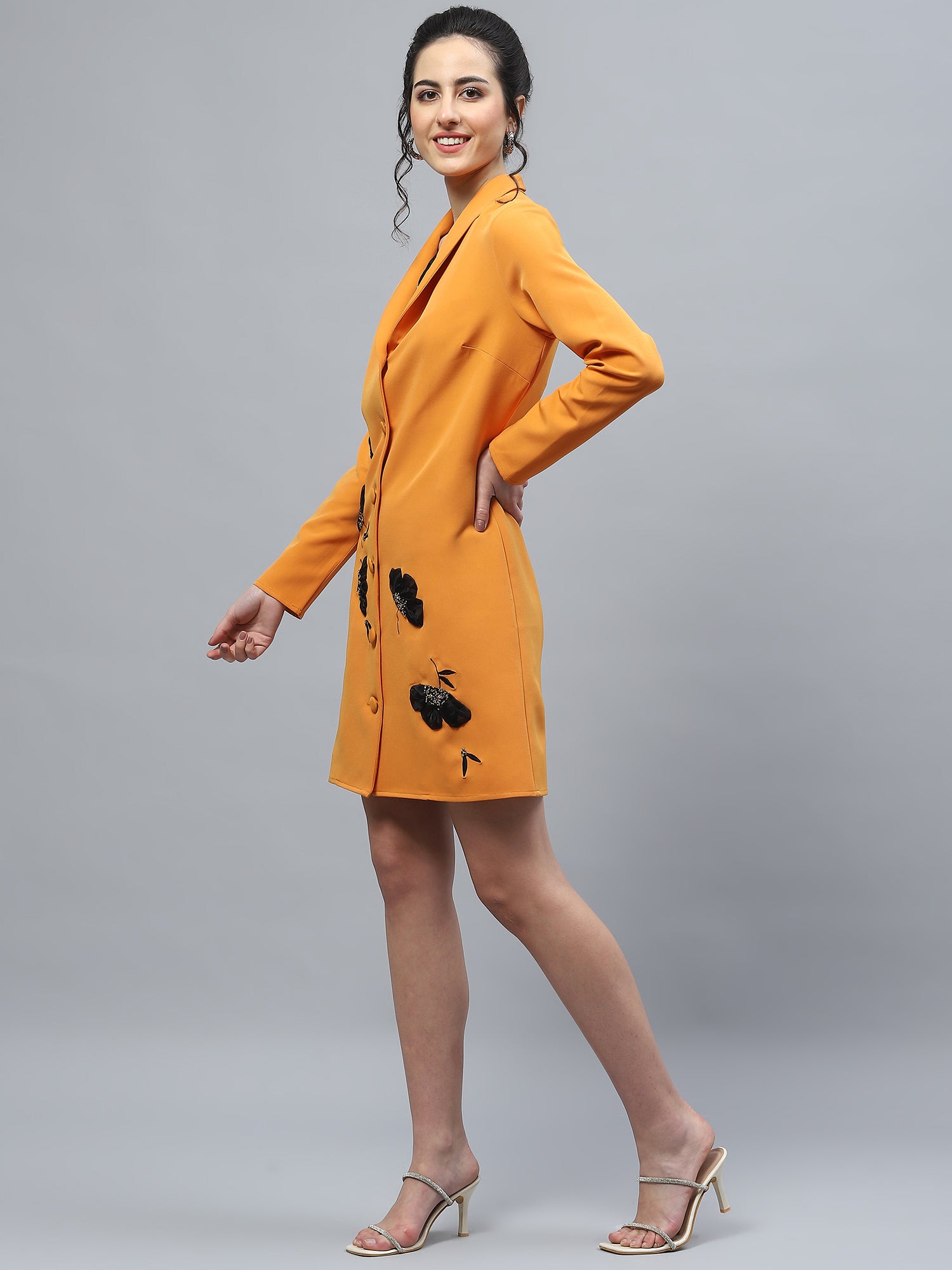 LUXURY IN LILY BLAZER
