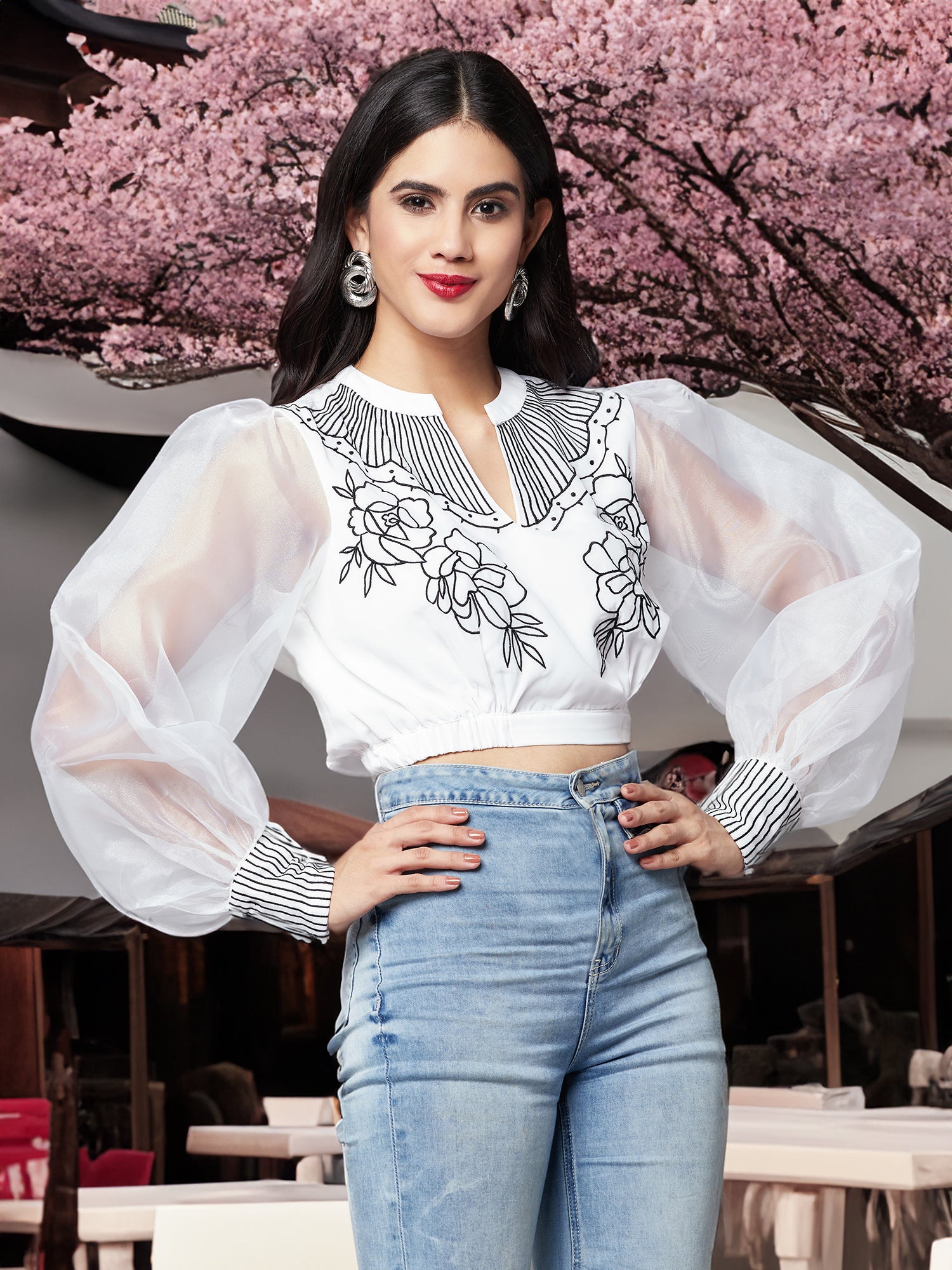 Ivory Noir Intricacy Top