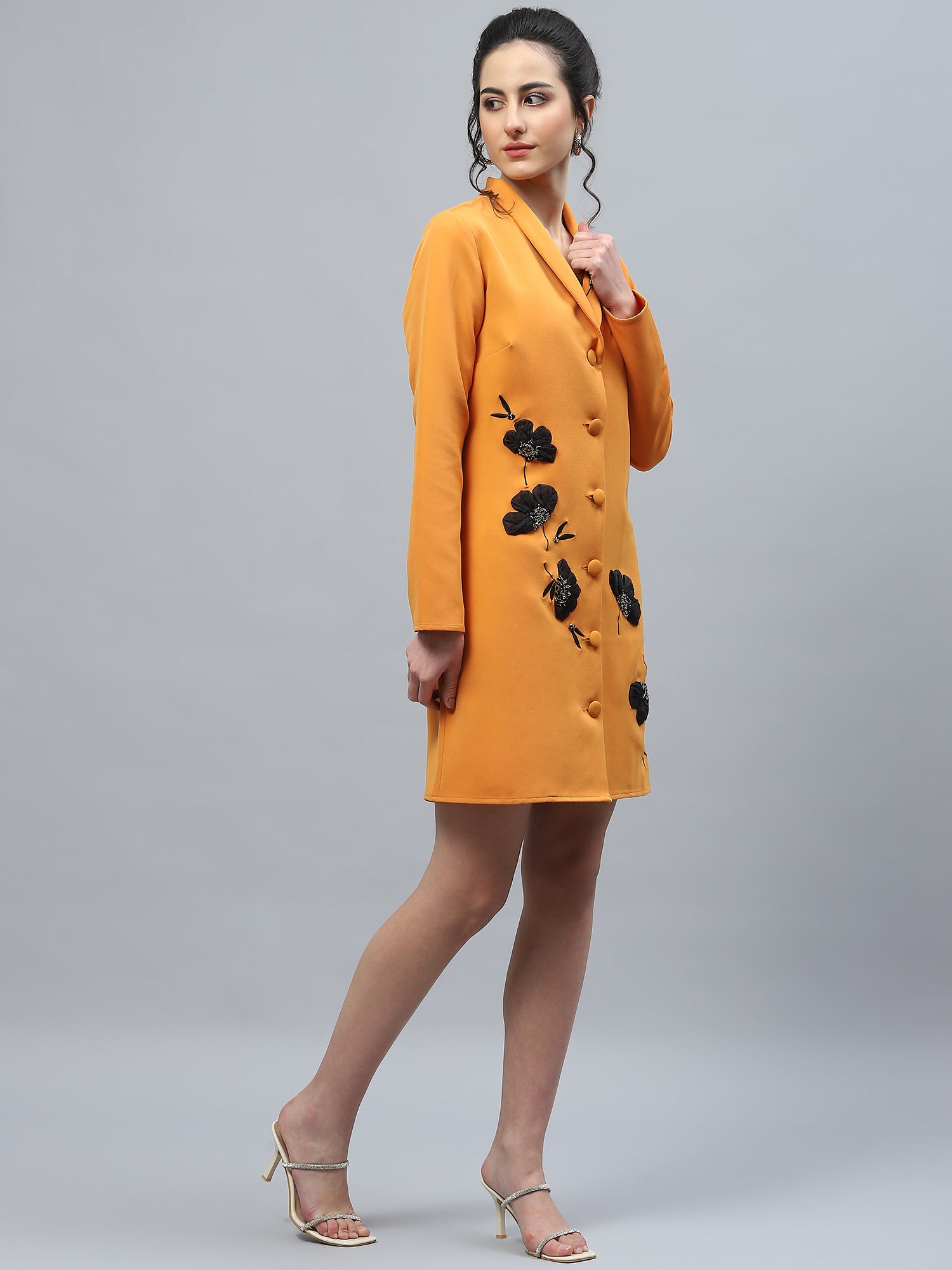 LUXURY IN LILY BLAZER