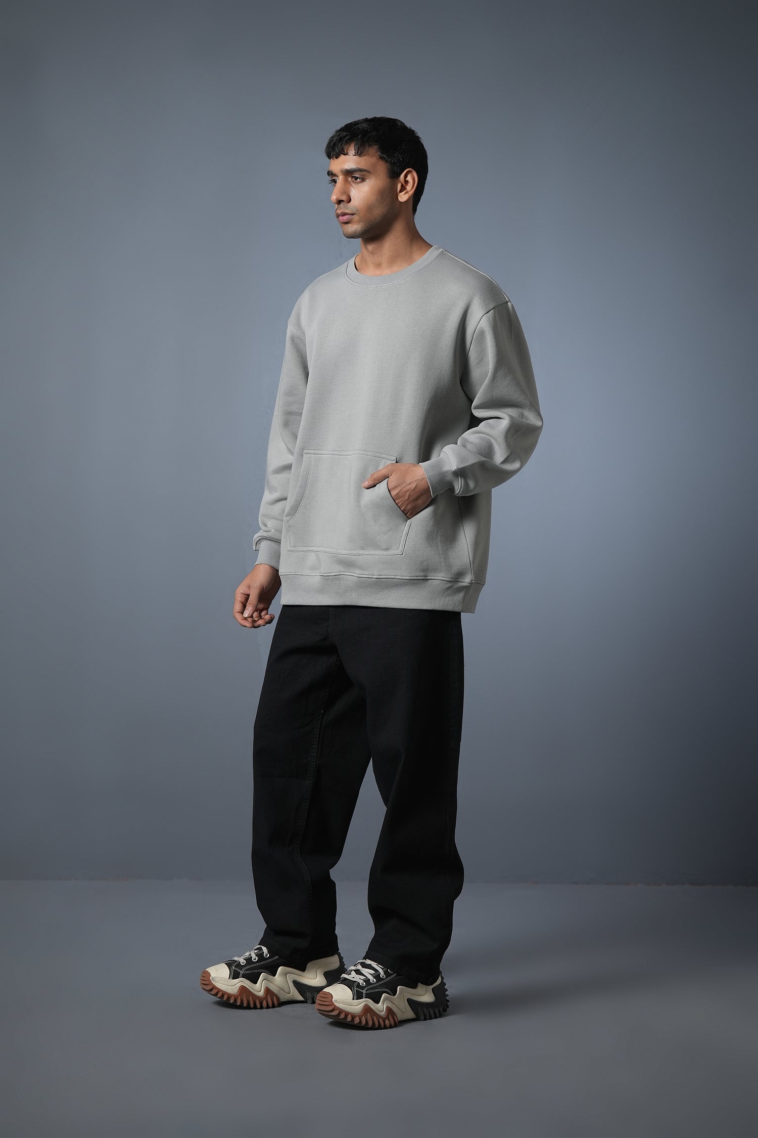 KEEP CALM AND DANCE SWEATSHIRT GREY