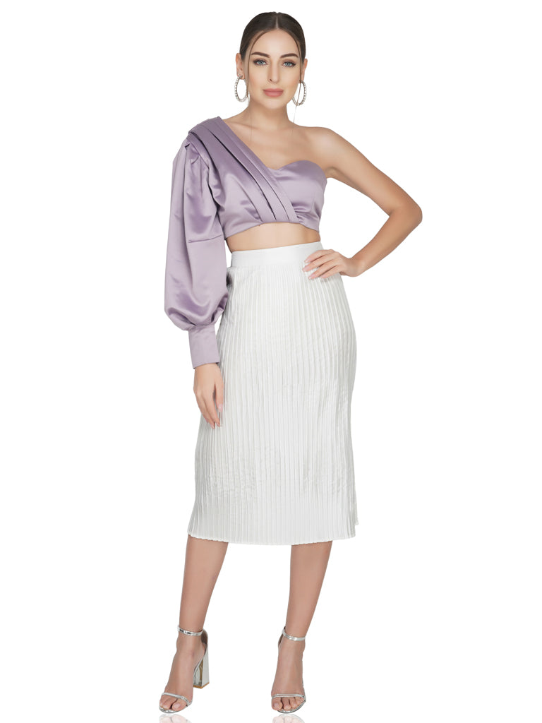 pleated skirt