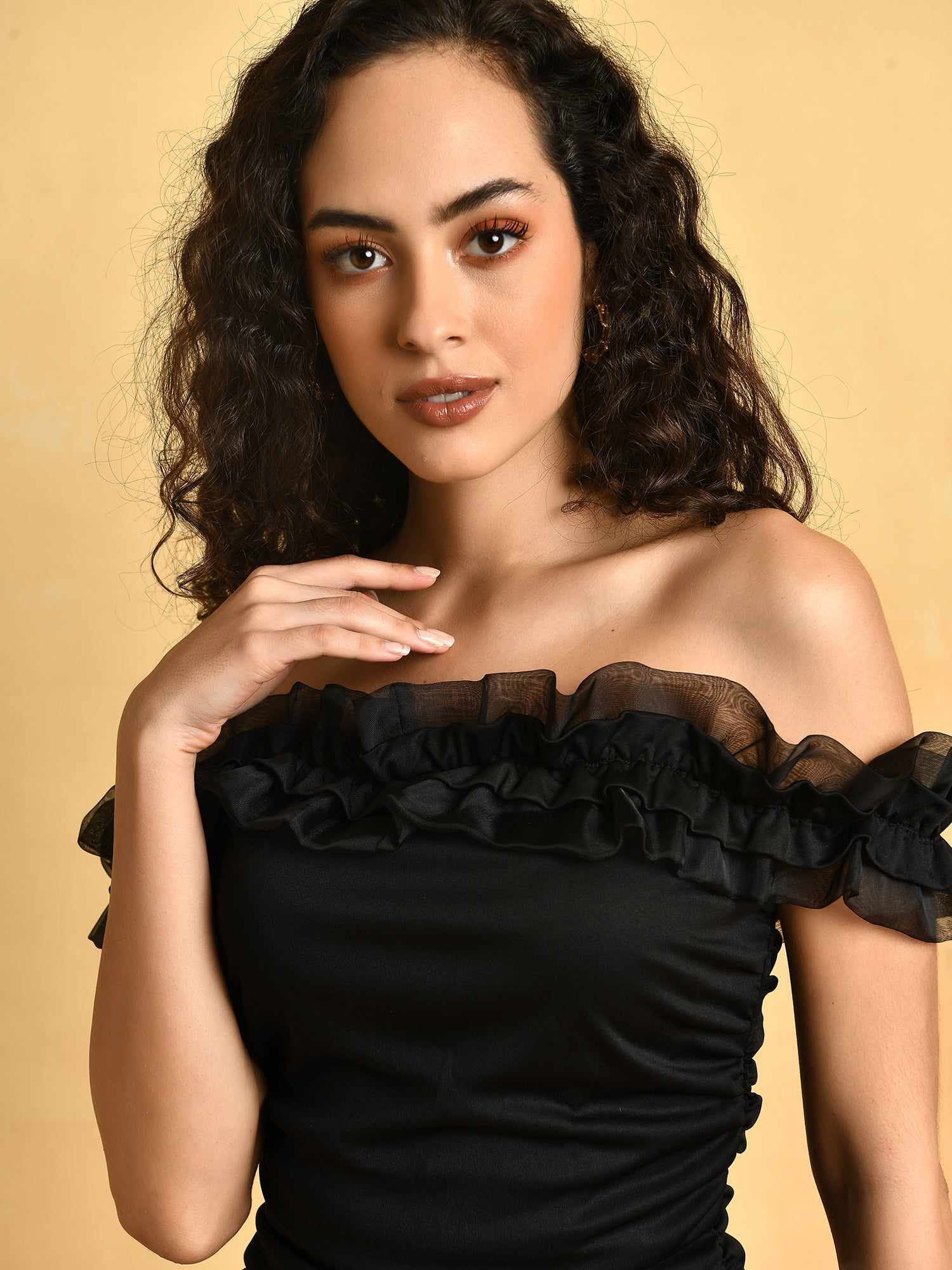 deluxe fitted black dress