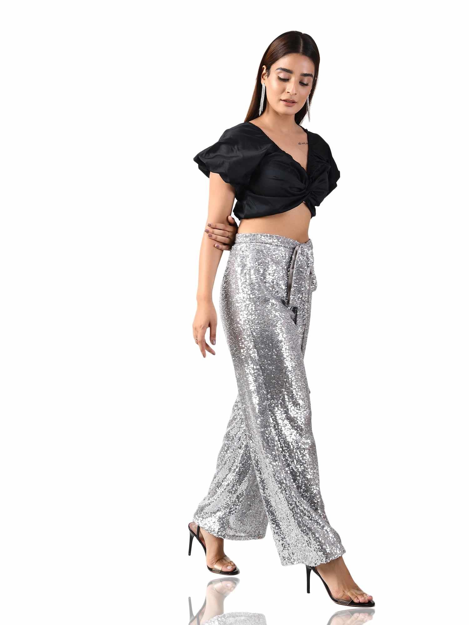 black front knotted crop top