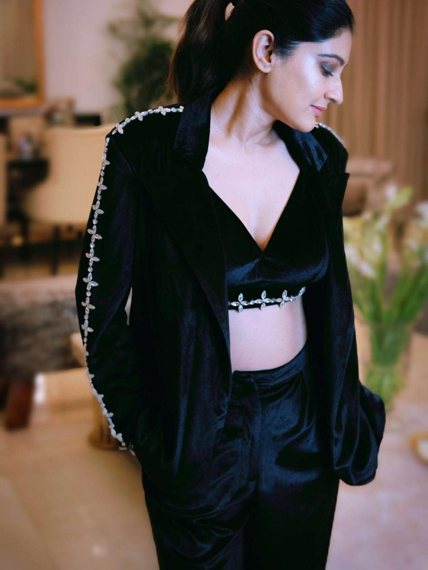 Regular Fit Pant In Korean Velvet