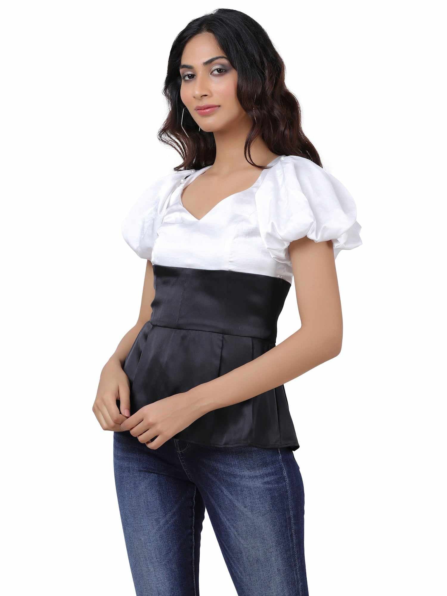 monochrome satin removable puff sleeve blouse