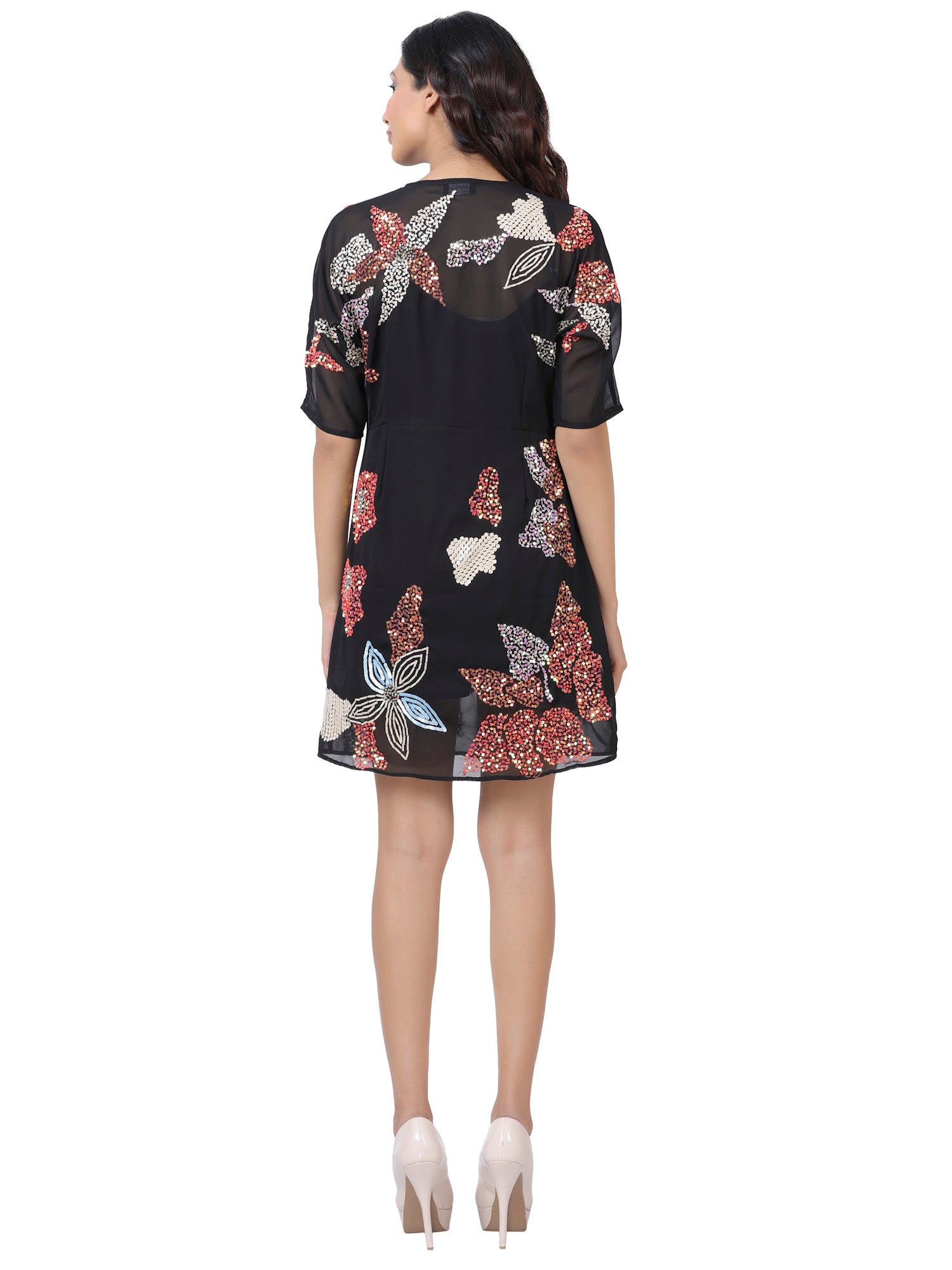 contrast flower embroidery mini