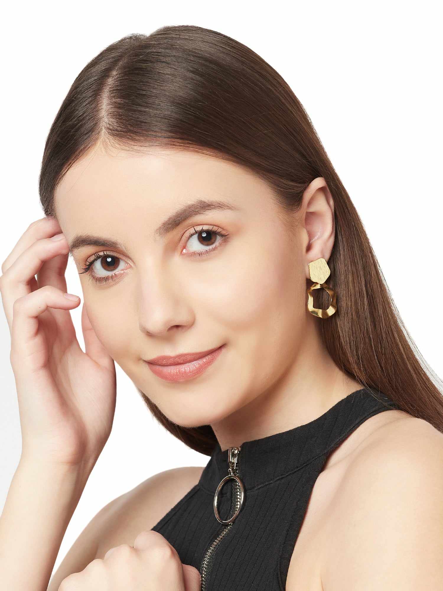 gold wavy circle earrings