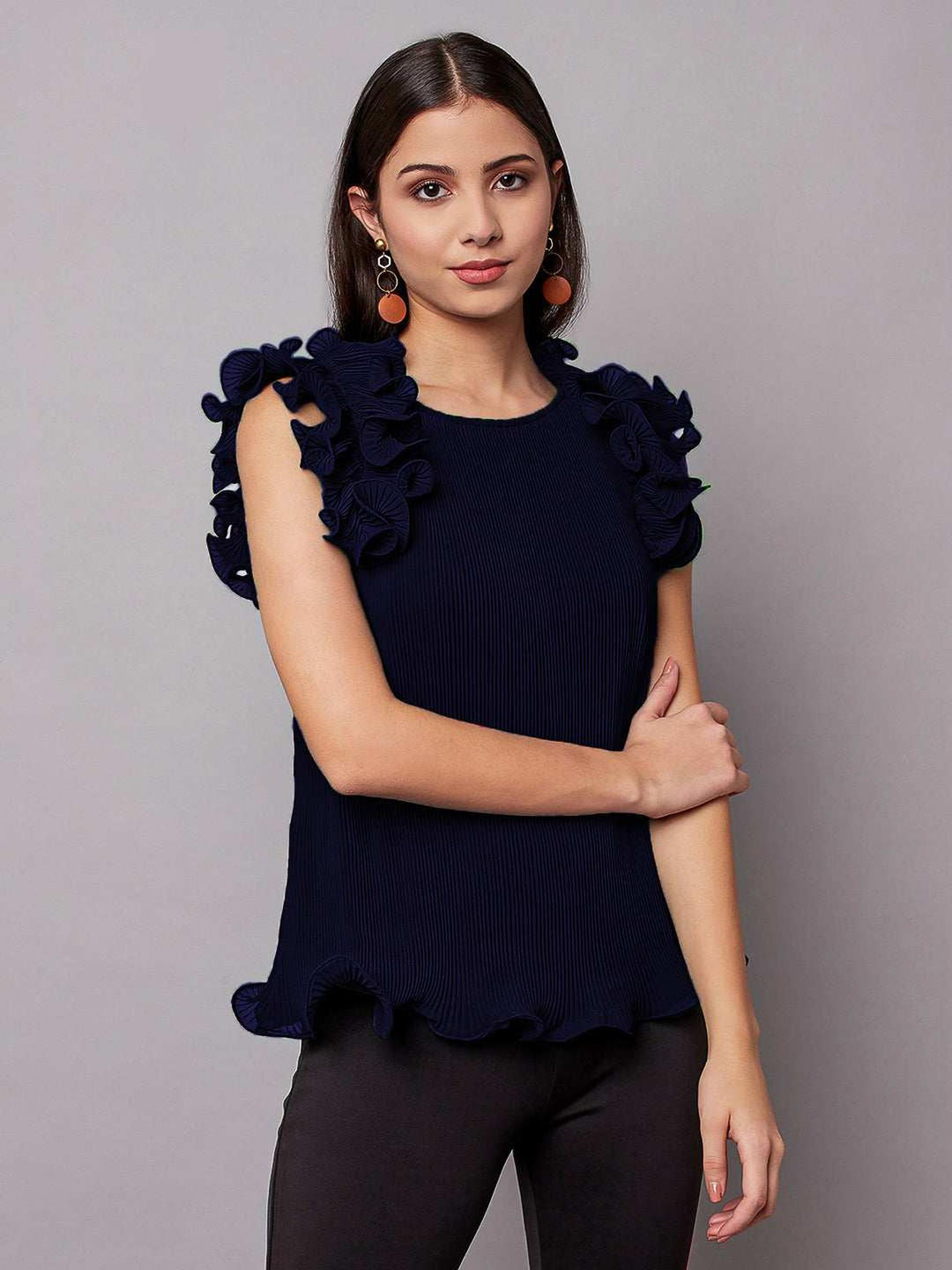 tinny dramatic sleeve top  