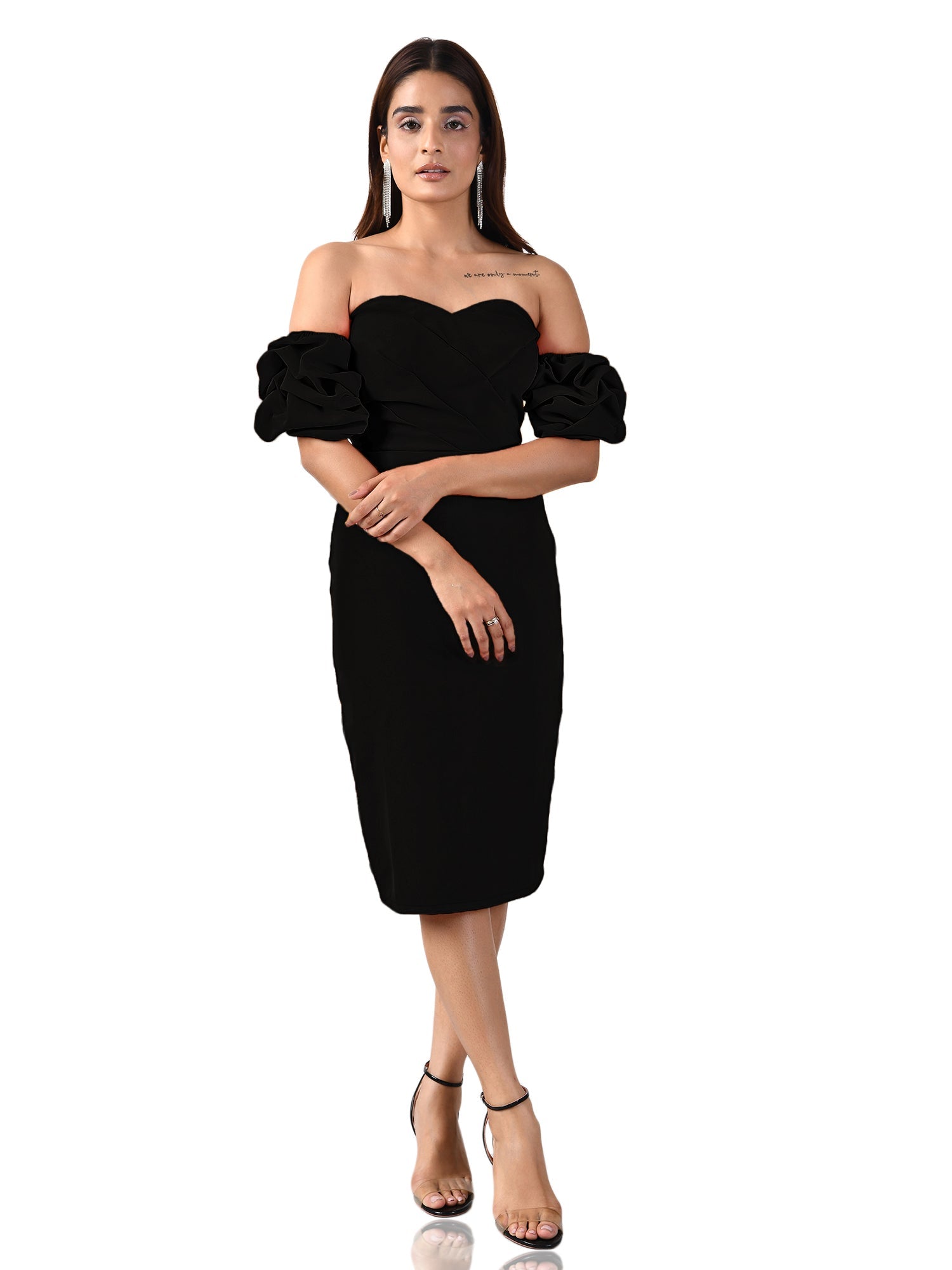 black squesh balloon ruffle sleeve dress