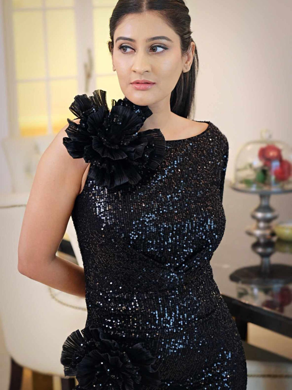 midnight sparkle dress in black