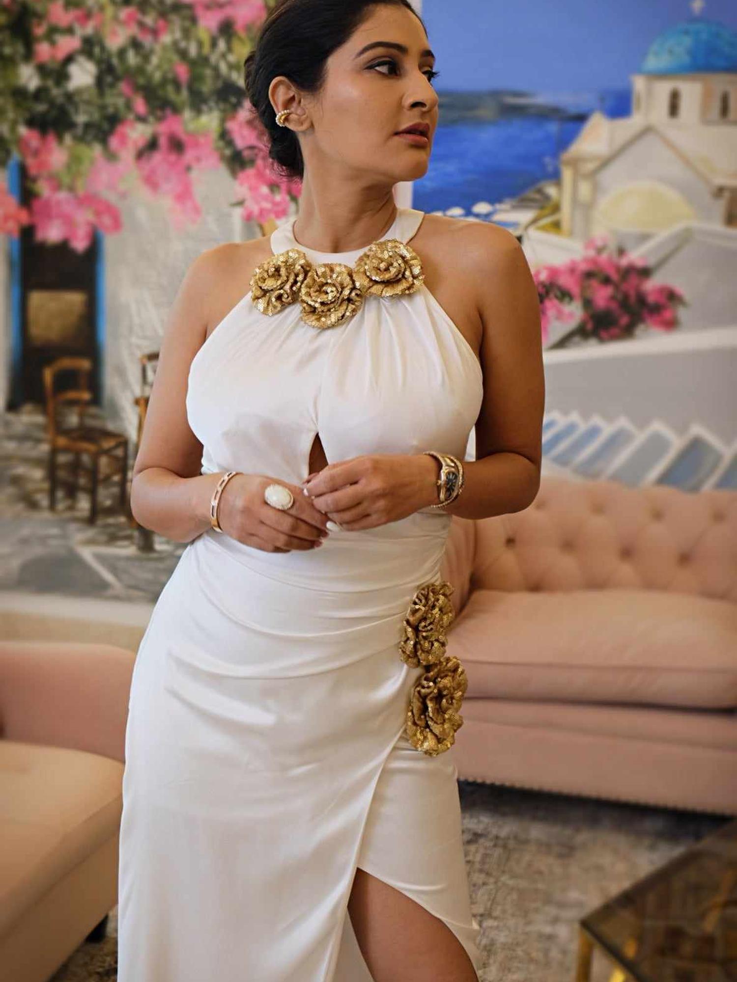 Ivory Gardenia Dress In White & Gold