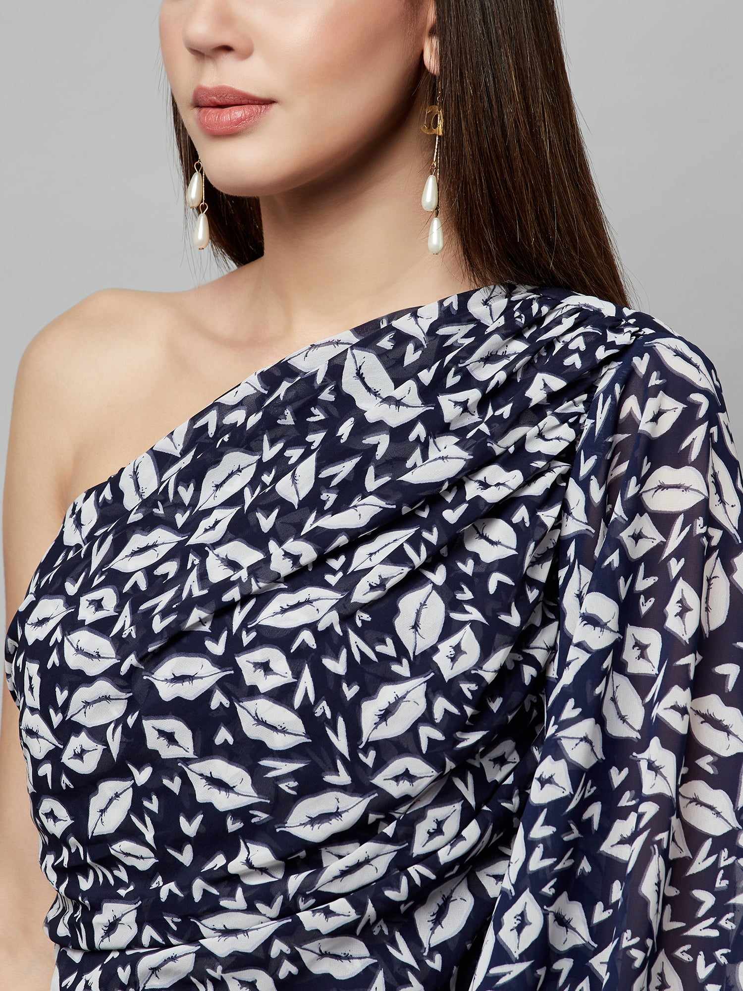 statement opulent sleeve printed blouse