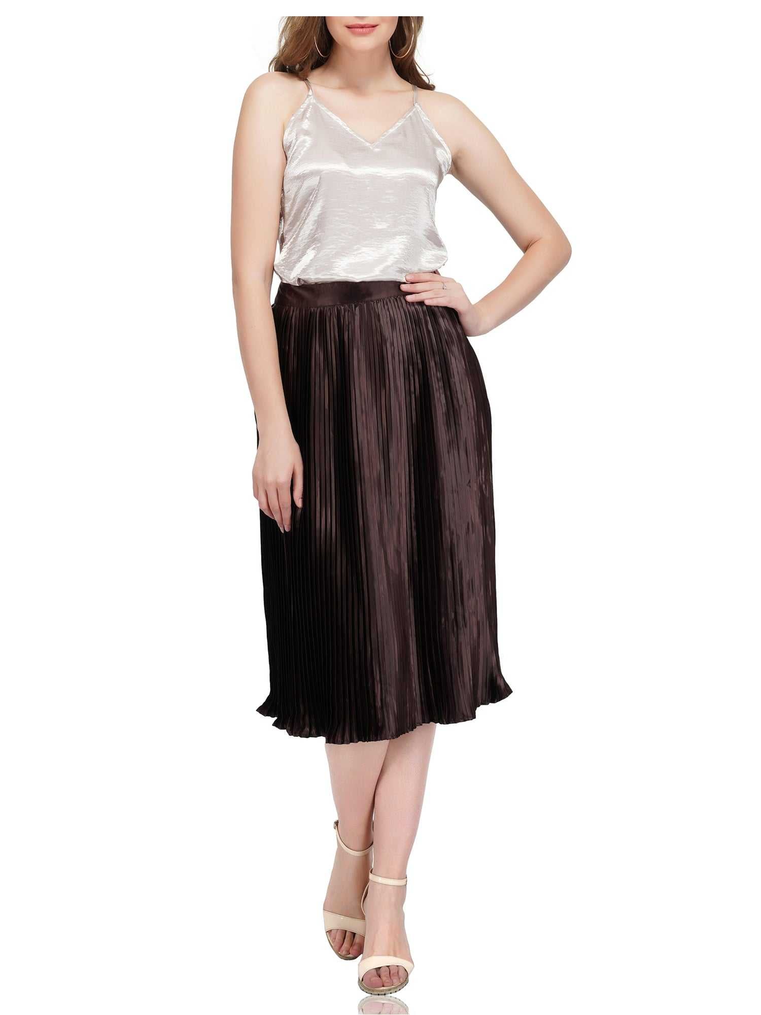 pleated skirt  